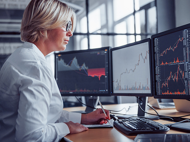 /content/dam/aveva/connect-experience/images/w009/W009-Operations-data-visualization-664x498-25-01.jpg