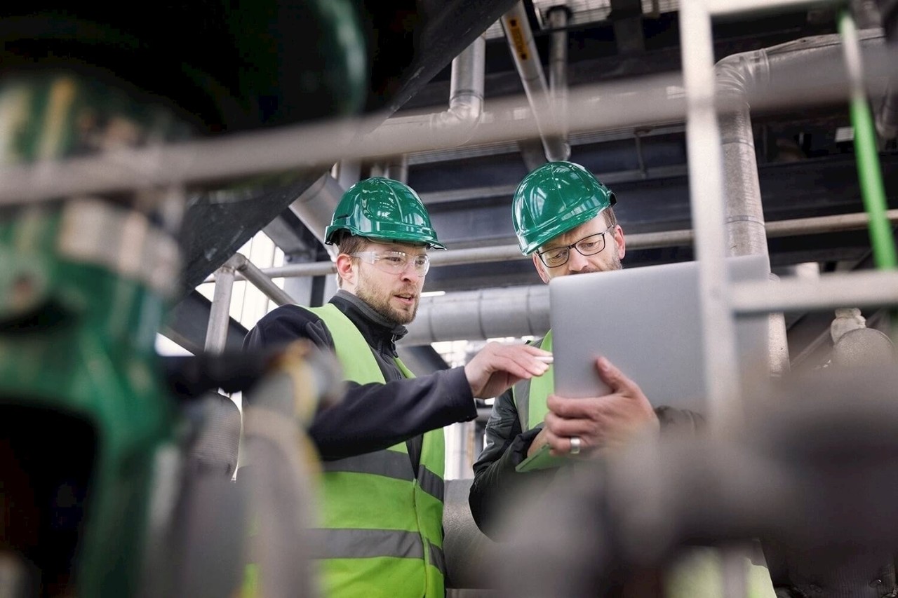 Picture of Oil and Gas Pipeline Leak Detection and Resolution