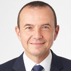 Supervisión de la Junta Directiva de AVEVA